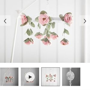 ▪︎SOLD▪︎ SOLD ▪︎▪︎Pottery Barn Kids Pink and Green Floral Mobile